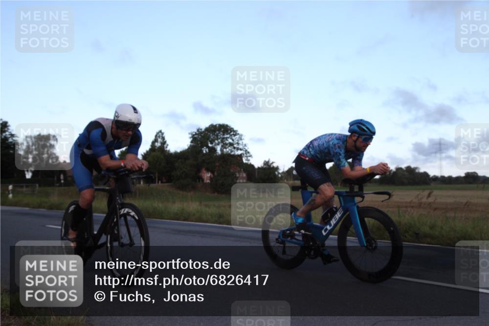 25.08.2024 - Elbe Triathlon Hamburg Fuchs,  Jonas http://msf.ph/oto/6826417 25.08.2024 08:52:40 Radfahren 71, 176, 79 meine-sportfotos.de
