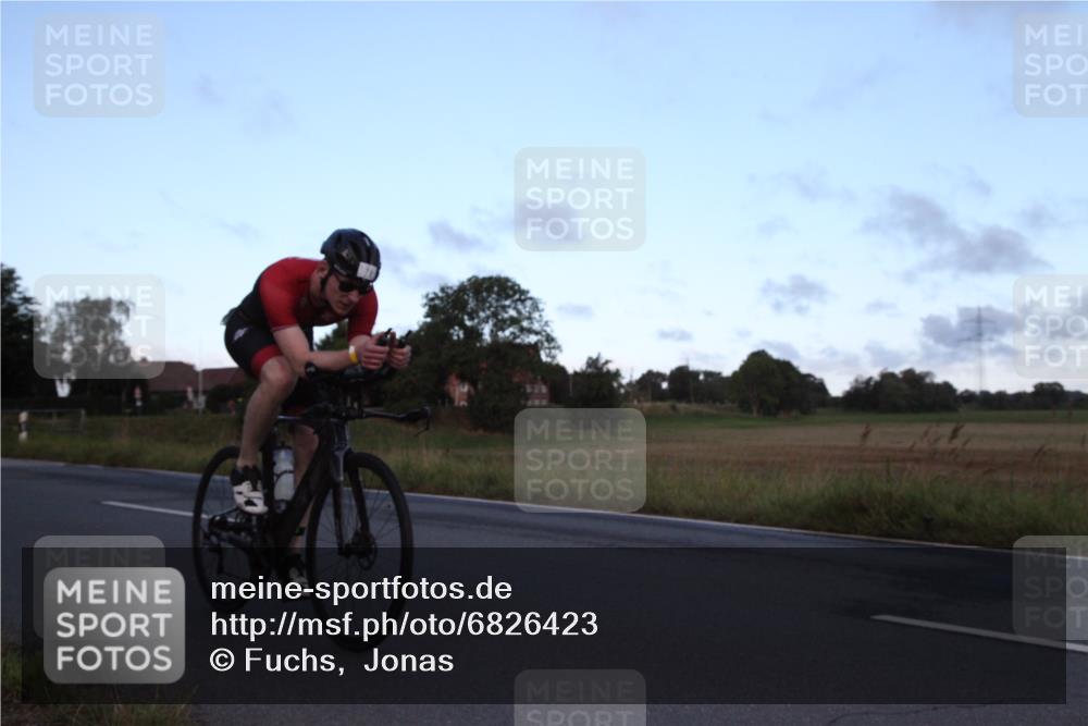 25.08.2024 - Elbe Triathlon Hamburg Fuchs,  Jonas http://msf.ph/oto/6826423 25.08.2024 08:52:45 Radfahren 71, 176, 79, 190 meine-sportfotos.de
