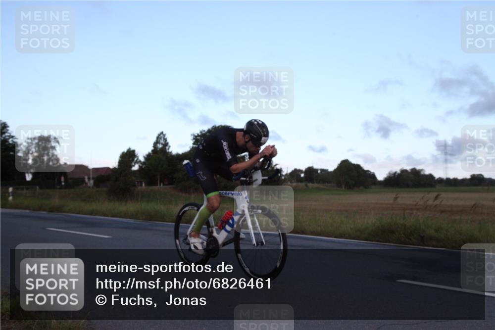 25.08.2024 - Elbe Triathlon Hamburg Fuchs,  Jonas http://msf.ph/oto/6826461 25.08.2024 08:53:18 Radfahren 139, 38, 37, 172, 167 meine-sportfotos.de