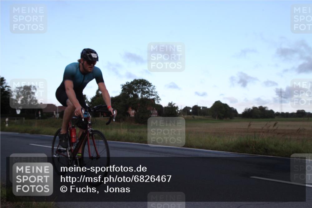 25.08.2024 - Elbe Triathlon Hamburg Fuchs,  Jonas http://msf.ph/oto/6826467 25.08.2024 08:53:20 Radfahren 38, 37, 172, 167 meine-sportfotos.de