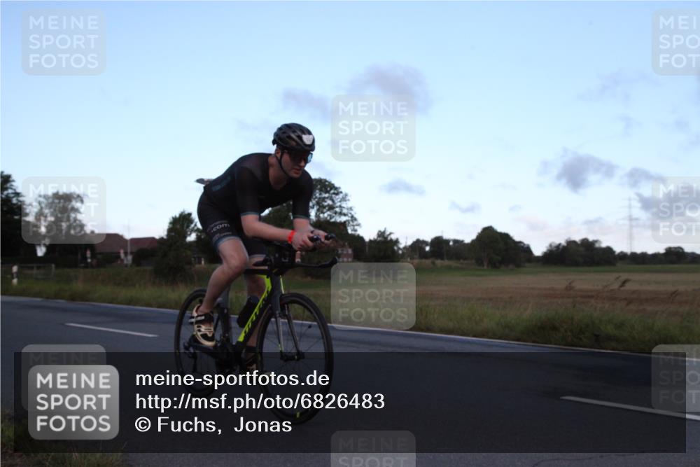25.08.2024 - Elbe Triathlon Hamburg Fuchs,  Jonas http://msf.ph/oto/6826483 25.08.2024 08:53:48 Radfahren 161, 100, 169 meine-sportfotos.de