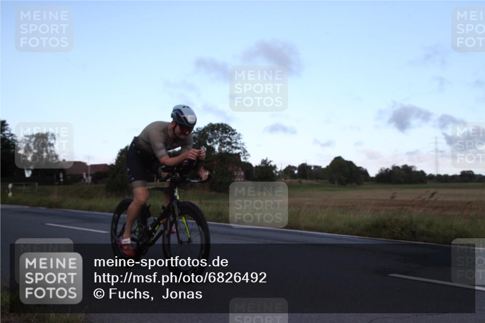 25.08.2024 - Elbe Triathlon Hamburg Fuchs,  Jonas http://msf.ph/oto/6826492 25.08.2024 08:53:52 Radfahren 161, 100, 169, 197, 188 meine-sportfotos.de