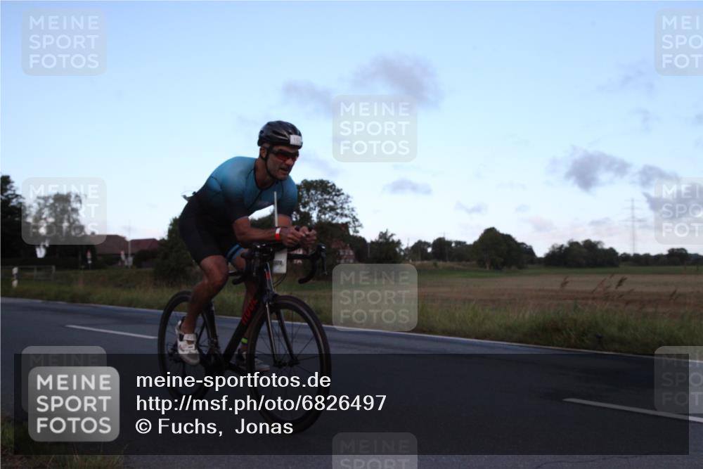 25.08.2024 - Elbe Triathlon Hamburg Fuchs,  Jonas http://msf.ph/oto/6826497 25.08.2024 08:53:55 Radfahren 100, 169, 197, 188 meine-sportfotos.de