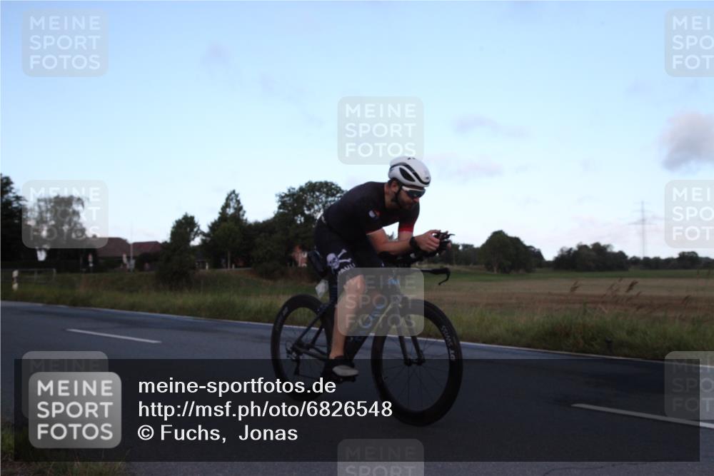 25.08.2024 - Elbe Triathlon Hamburg Fuchs,  Jonas http://msf.ph/oto/6826548 25.08.2024 08:55:02 Radfahren 91, 42, 75, 56, 48, 184 meine-sportfotos.de
