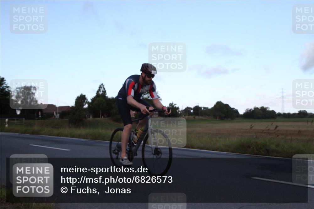 25.08.2024 - Elbe Triathlon Hamburg Fuchs,  Jonas http://msf.ph/oto/6826573 25.08.2024 08:55:16 Radfahren 134, 157, 145, 168, 95, 179 meine-sportfotos.de