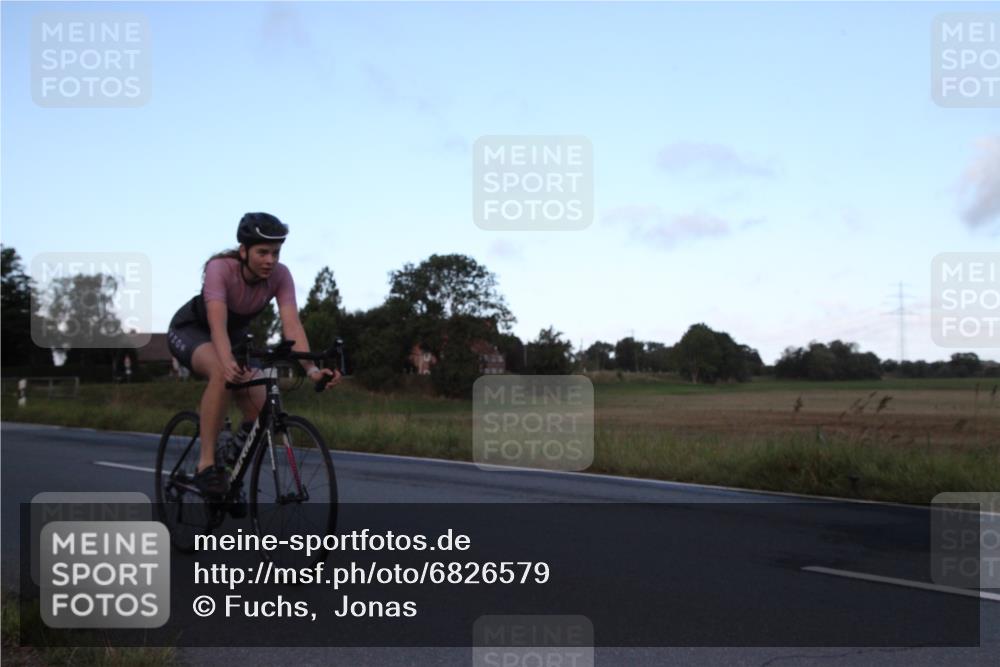 25.08.2024 - Elbe Triathlon Hamburg Fuchs,  Jonas http://msf.ph/oto/6826579 25.08.2024 08:55:16 Radfahren 134, 157, 145, 168, 95, 179 meine-sportfotos.de