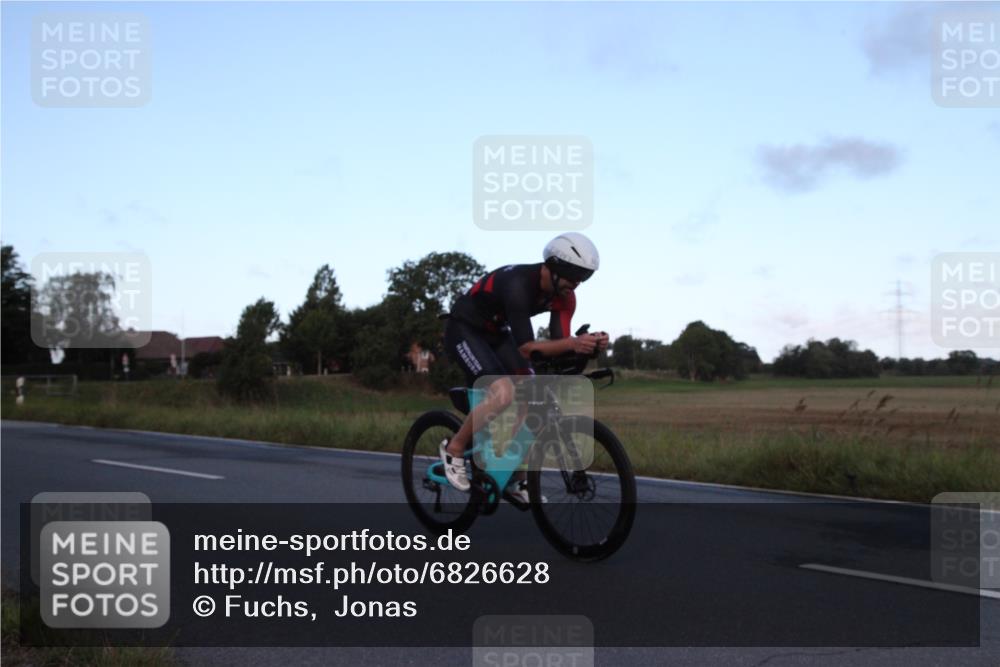 25.08.2024 - Elbe Triathlon Hamburg Fuchs,  Jonas http://msf.ph/oto/6826628 25.08.2024 08:56:27 Radfahren 122, 60 meine-sportfotos.de