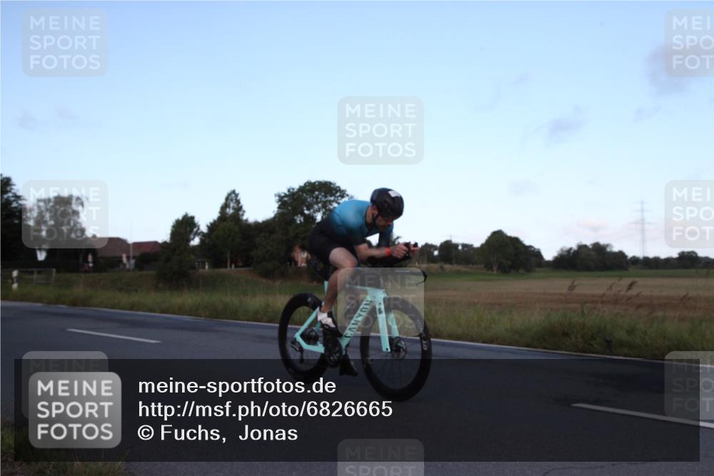 25.08.2024 - Elbe Triathlon Hamburg Fuchs,  Jonas http://msf.ph/oto/6826665 25.08.2024 08:57:11 Radfahren 165, 45, 193, 130 meine-sportfotos.de