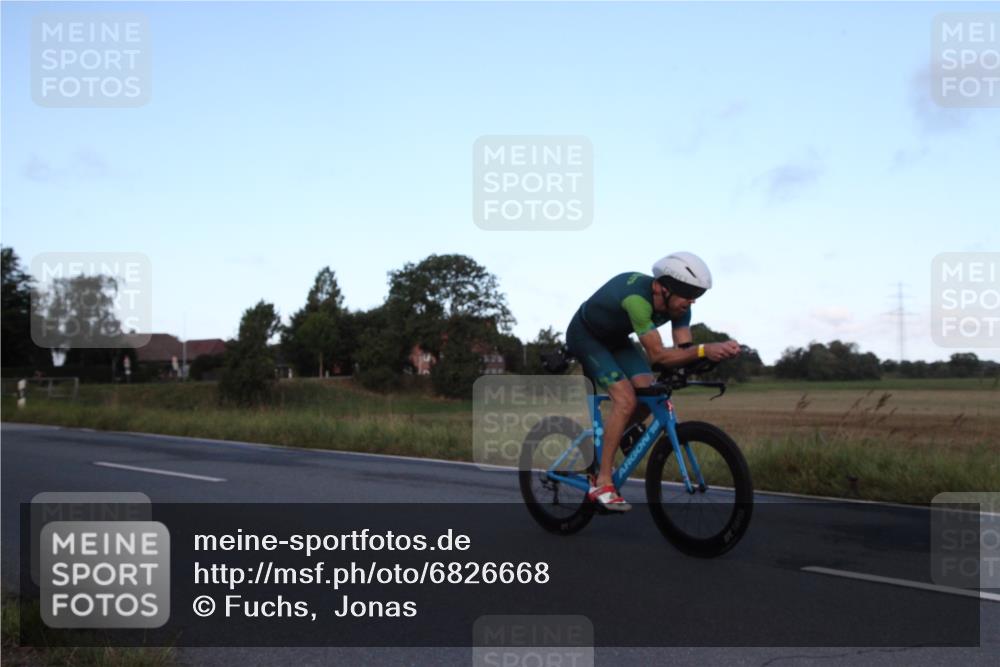 25.08.2024 - Elbe Triathlon Hamburg Fuchs,  Jonas http://msf.ph/oto/6826668 25.08.2024 08:57:12 Radfahren 165, 45, 193, 130, 74 meine-sportfotos.de