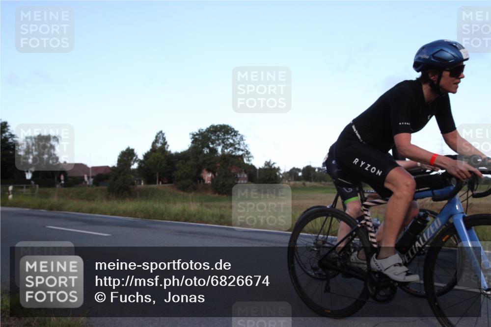 25.08.2024 - Elbe Triathlon Hamburg Fuchs,  Jonas http://msf.ph/oto/6826674 25.08.2024 08:57:17 Radfahren 193, 130, 74, 52, 61 meine-sportfotos.de