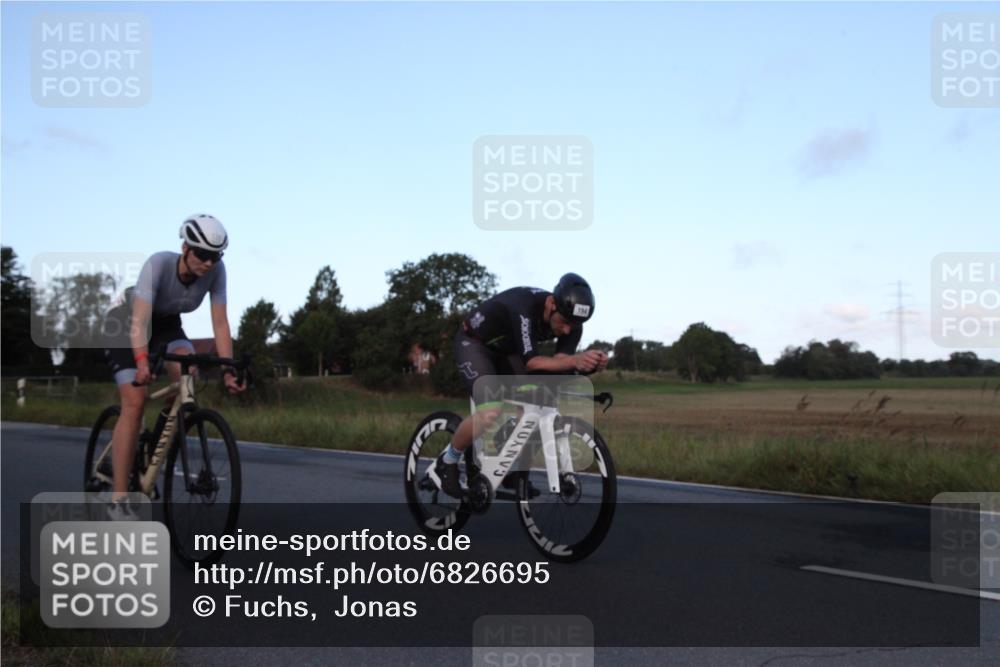 25.08.2024 - Elbe Triathlon Hamburg Fuchs,  Jonas http://msf.ph/oto/6826695 25.08.2024 08:57:28 Radfahren 61, 194, 138 meine-sportfotos.de