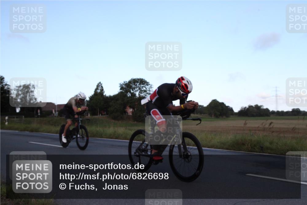 25.08.2024 - Elbe Triathlon Hamburg Fuchs,  Jonas http://msf.ph/oto/6826698 25.08.2024 08:57:38 Radfahren 58, 97, 185, 126 meine-sportfotos.de