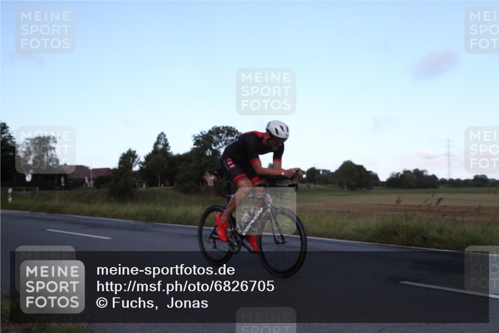 25.08.2024 - Elbe Triathlon Hamburg Fuchs,  Jonas http://msf.ph/oto/6826705 25.08.2024 08:57:39 Radfahren 58, 97, 185, 126, 147 meine-sportfotos.de