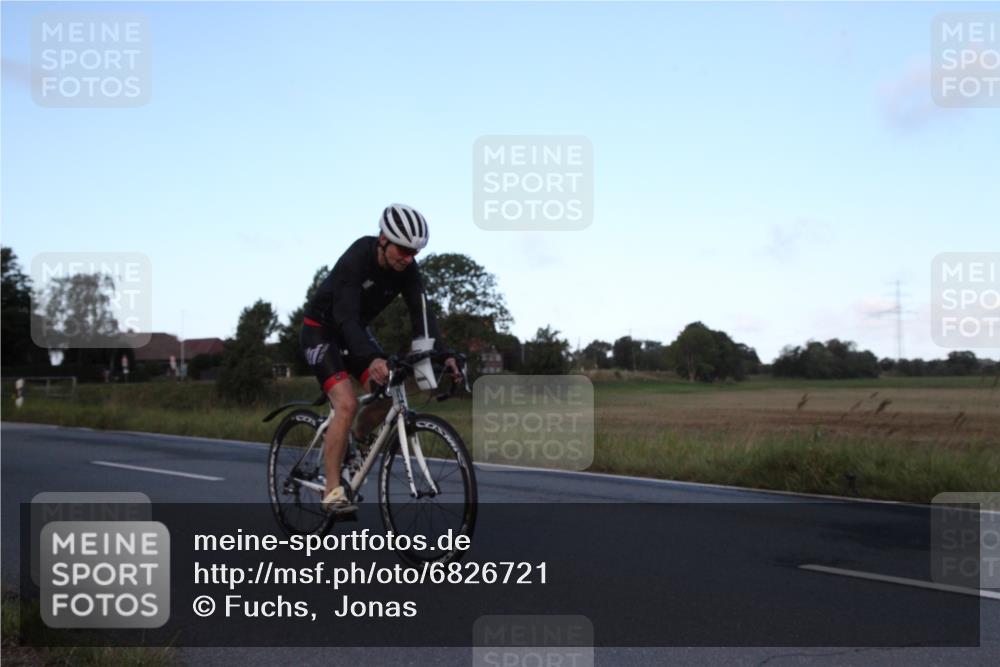 25.08.2024 - Elbe Triathlon Hamburg Fuchs,  Jonas http://msf.ph/oto/6826721 25.08.2024 08:57:57 Radfahren 136, 125, 146, 83 meine-sportfotos.de