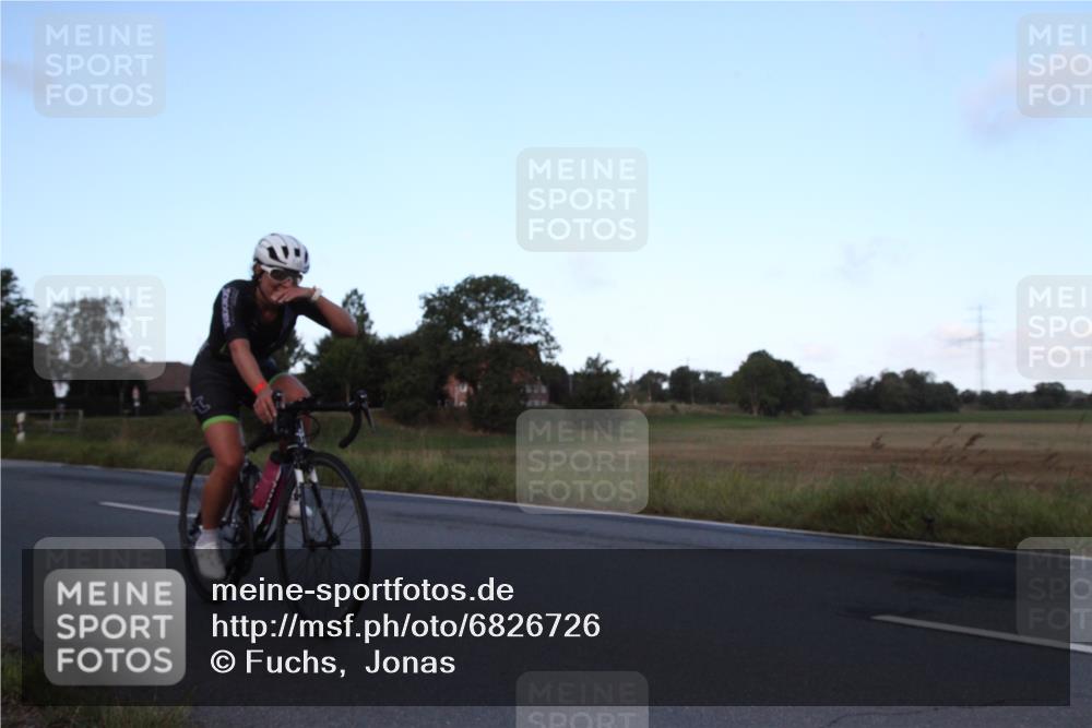 25.08.2024 - Elbe Triathlon Hamburg Fuchs,  Jonas http://msf.ph/oto/6826726 25.08.2024 08:57:58 Radfahren 136, 125, 146, 83 meine-sportfotos.de