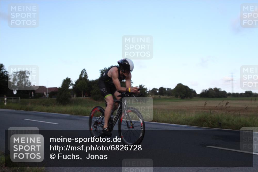 25.08.2024 - Elbe Triathlon Hamburg Fuchs,  Jonas http://msf.ph/oto/6826728 25.08.2024 08:58:01 Radfahren 125, 146, 83, 113 meine-sportfotos.de
