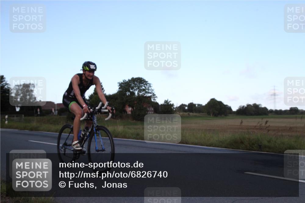 25.08.2024 - Elbe Triathlon Hamburg Fuchs,  Jonas http://msf.ph/oto/6826740 25.08.2024 08:58:18 Radfahren 123, 114, 87 meine-sportfotos.de