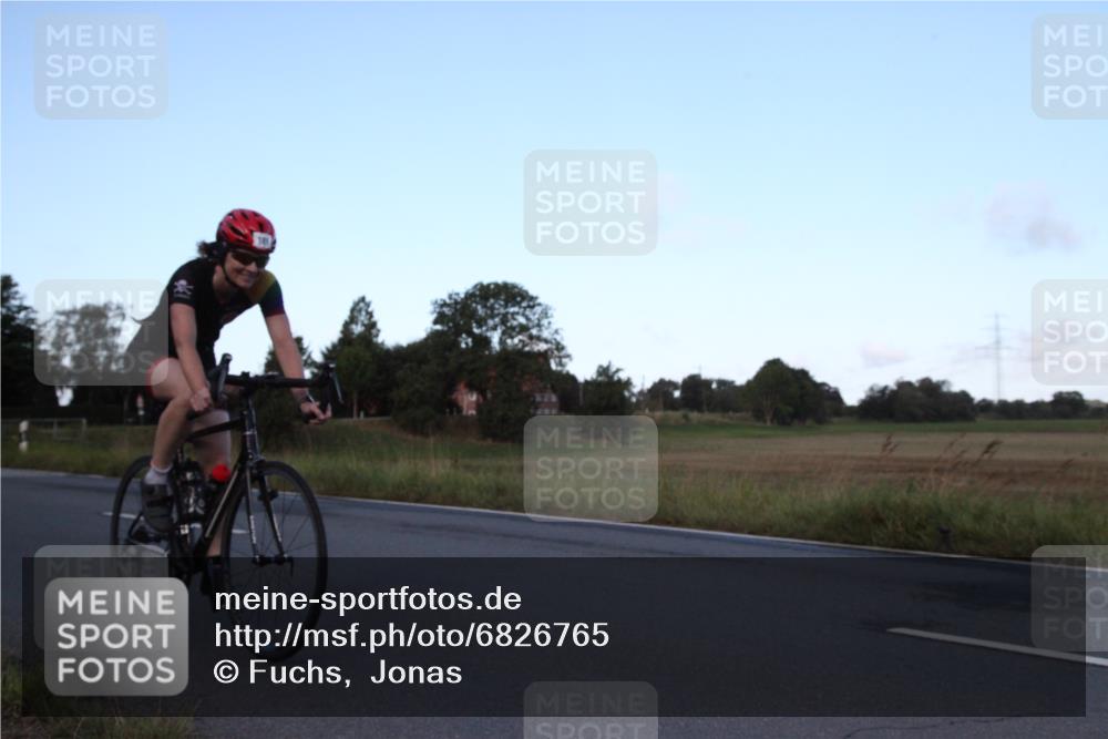 25.08.2024 - Elbe Triathlon Hamburg Fuchs,  Jonas http://msf.ph/oto/6826765 25.08.2024 08:59:10 Radfahren 143, 181, 55 meine-sportfotos.de