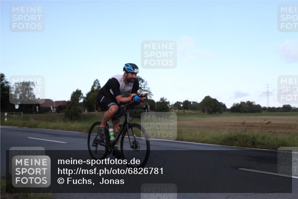 25.08.2024 - Elbe Triathlon Hamburg Fuchs,  Jonas http://msf.ph/oto/6826781 25.08.2024 08:59:29 Radfahren 47, 144, 170 meine-sportfotos.de