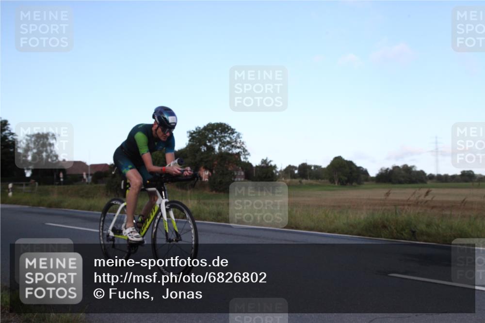 25.08.2024 - Elbe Triathlon Hamburg Fuchs,  Jonas http://msf.ph/oto/6826802 25.08.2024 09:00:15 Radfahren 70, 127, 98, 108 meine-sportfotos.de