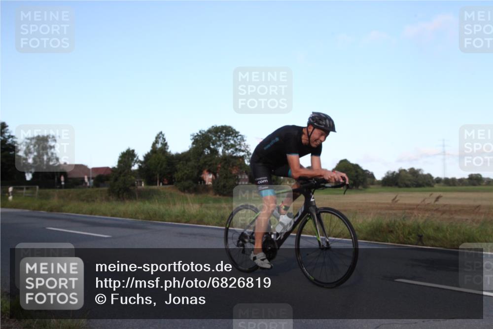 25.08.2024 - Elbe Triathlon Hamburg Fuchs,  Jonas http://msf.ph/oto/6826819 25.08.2024 09:00:36 Radfahren 163, 118, 63 meine-sportfotos.de