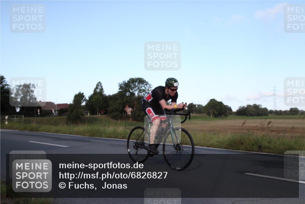 25.08.2024 - Elbe Triathlon Hamburg Fuchs,  Jonas http://msf.ph/oto/6826827 25.08.2024 09:00:41 Radfahren 118, 63 meine-sportfotos.de