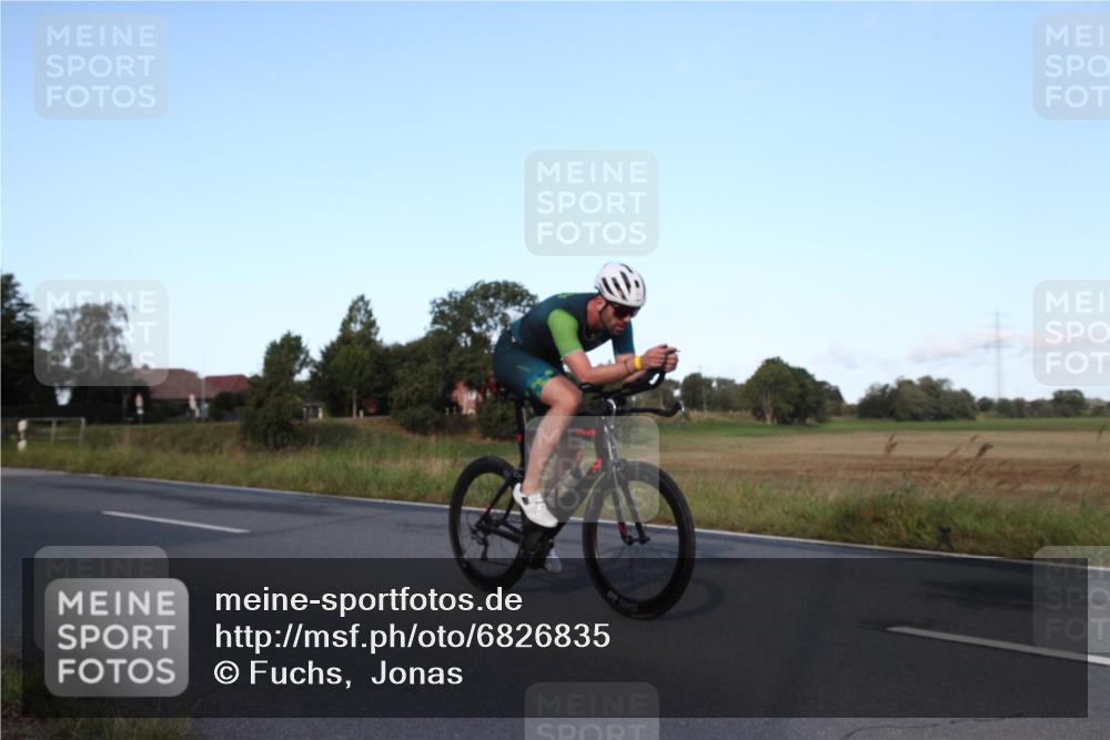 25.08.2024 - Elbe Triathlon Hamburg Fuchs,  Jonas http://msf.ph/oto/6826835 25.08.2024 09:01:01 Radfahren 65, 44 meine-sportfotos.de