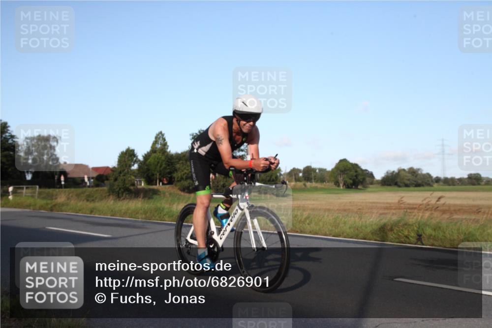 25.08.2024 - Elbe Triathlon Hamburg Fuchs,  Jonas http://msf.ph/oto/6826901 25.08.2024 09:03:44 Radfahren 156, 229, 107 meine-sportfotos.de