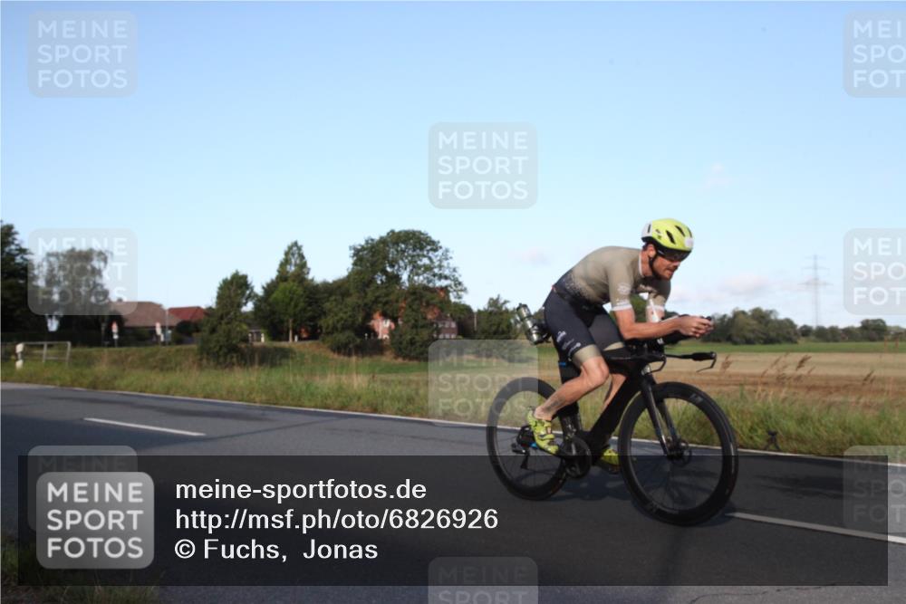 25.08.2024 - Elbe Triathlon Hamburg Fuchs,  Jonas http://msf.ph/oto/6826926 25.08.2024 09:04:12 Radfahren 128, 106 meine-sportfotos.de