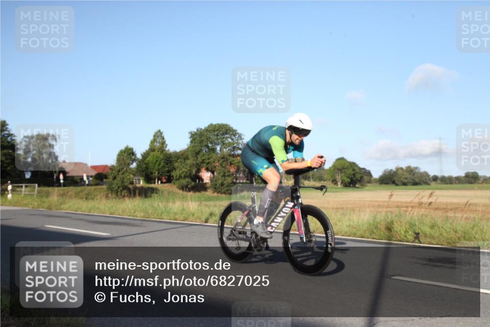 25.08.2024 - Elbe Triathlon Hamburg Fuchs,  Jonas http://msf.ph/oto/6827025 25.08.2024 09:07:22 Radfahren 190, 48, 308, 203, 100, 298 meine-sportfotos.de