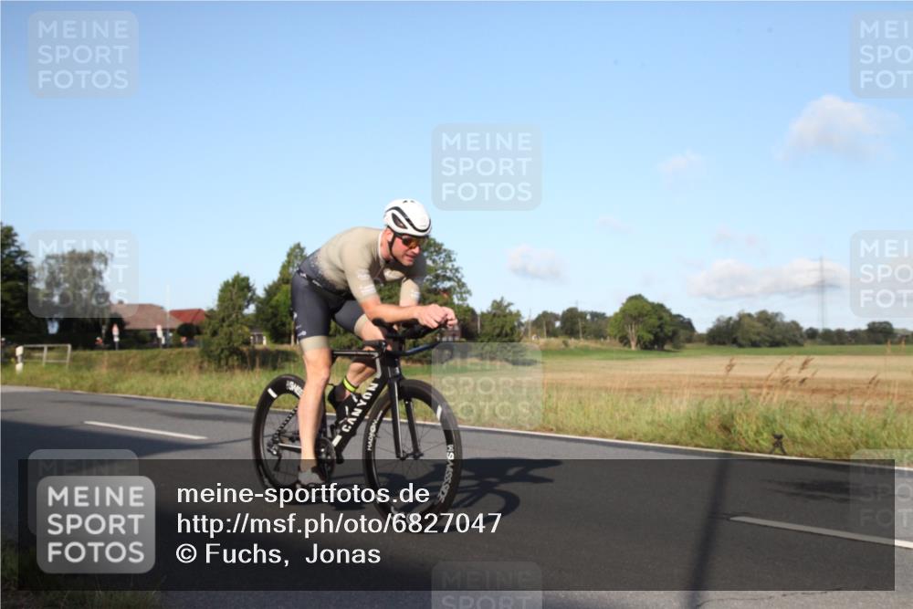 25.08.2024 - Elbe Triathlon Hamburg Fuchs,  Jonas http://msf.ph/oto/6827047 25.08.2024 09:07:37 Radfahren 316, 99, 37 meine-sportfotos.de