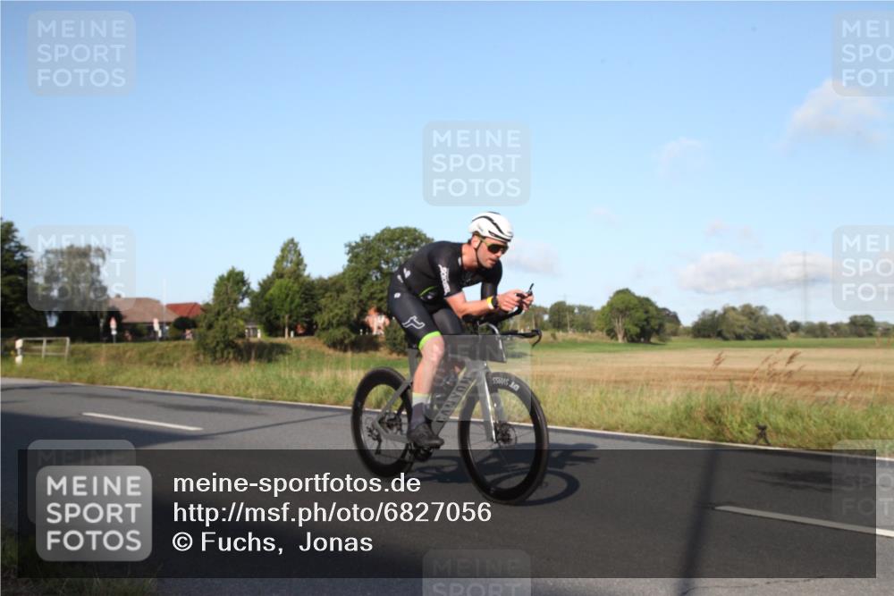 25.08.2024 - Elbe Triathlon Hamburg Fuchs,  Jonas http://msf.ph/oto/6827056 25.08.2024 09:07:46 Radfahren 37, 39, 89, 188, 197, 81 meine-sportfotos.de