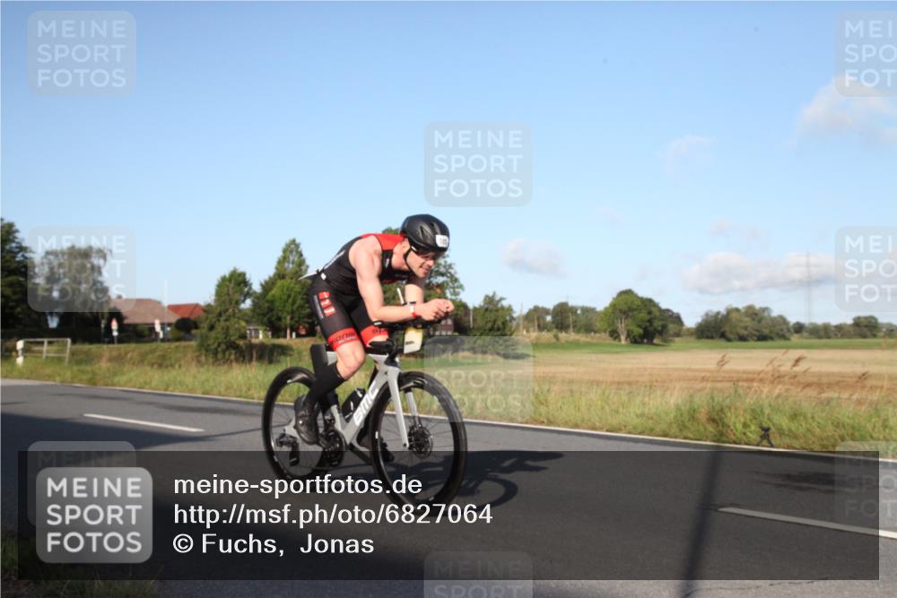 25.08.2024 - Elbe Triathlon Hamburg Fuchs,  Jonas http://msf.ph/oto/6827064 25.08.2024 09:07:49 Radfahren 39, 89, 188, 197, 81, 294 meine-sportfotos.de