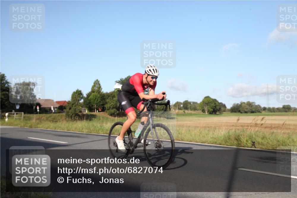 25.08.2024 - Elbe Triathlon Hamburg Fuchs,  Jonas http://msf.ph/oto/6827074 25.08.2024 09:07:53 Radfahren 188, 197, 81, 294, 92 meine-sportfotos.de