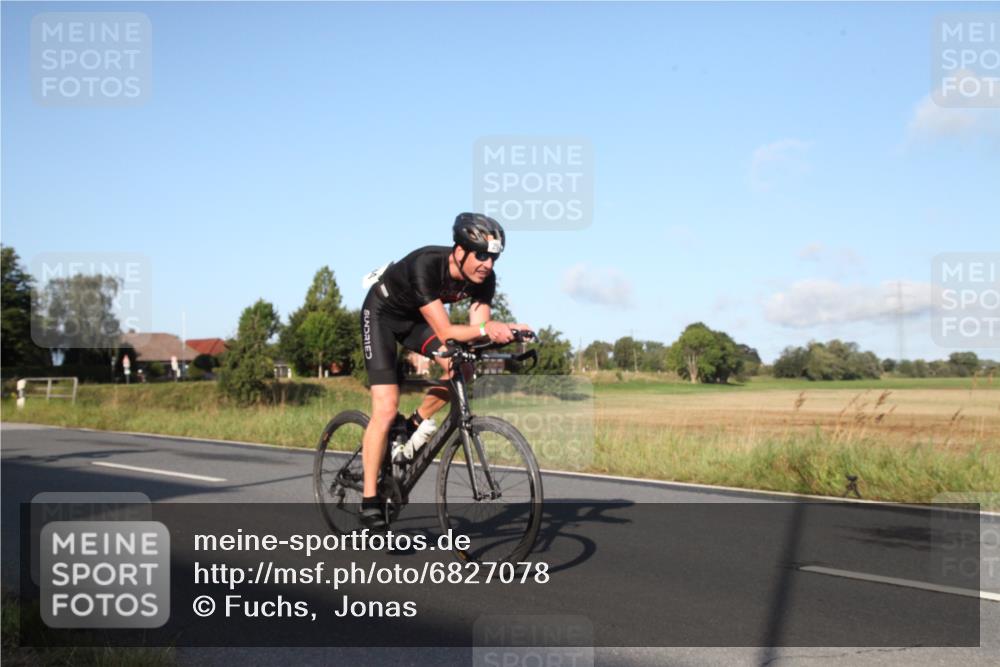 25.08.2024 - Elbe Triathlon Hamburg Fuchs,  Jonas http://msf.ph/oto/6827078 25.08.2024 09:07:57 Radfahren 197, 81, 294, 92, 169, 180, 311 meine-sportfotos.de