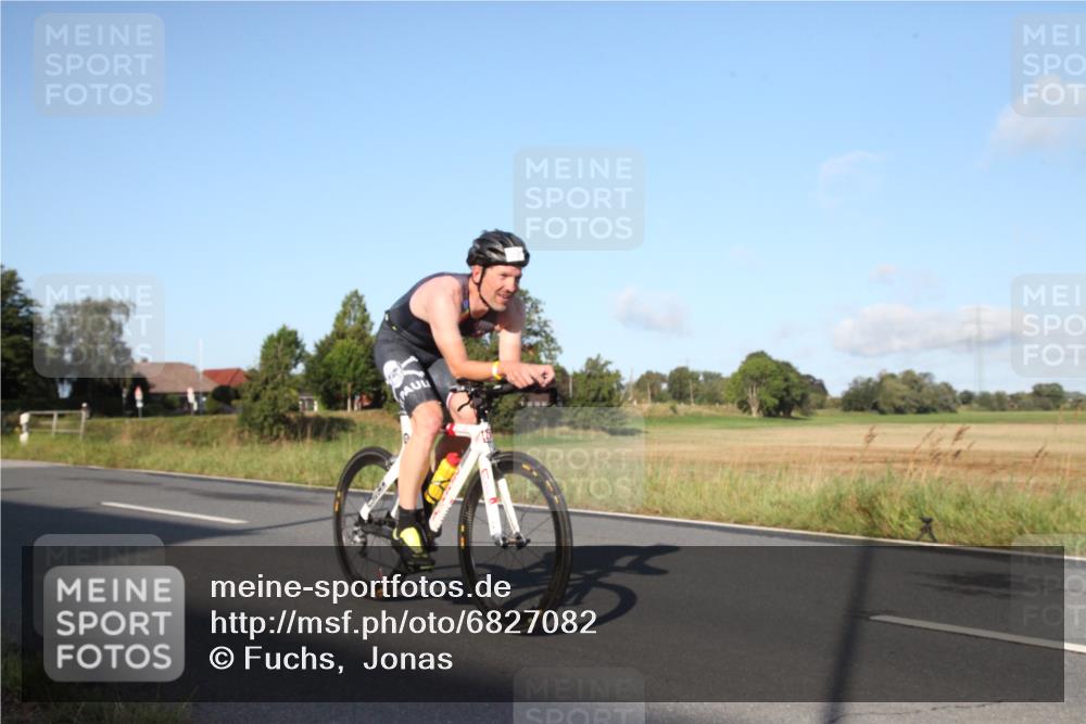 25.08.2024 - Elbe Triathlon Hamburg Fuchs,  Jonas http://msf.ph/oto/6827082 25.08.2024 09:07:57 Radfahren 197, 81, 294, 92, 169, 180, 311 meine-sportfotos.de