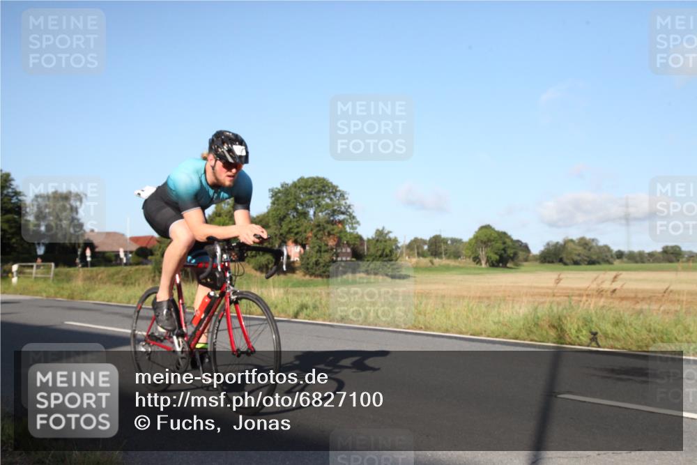 25.08.2024 - Elbe Triathlon Hamburg Fuchs,  Jonas http://msf.ph/oto/6827100 25.08.2024 09:08:12 Radfahren 34, 167, 274, 204, 275, 236 meine-sportfotos.de