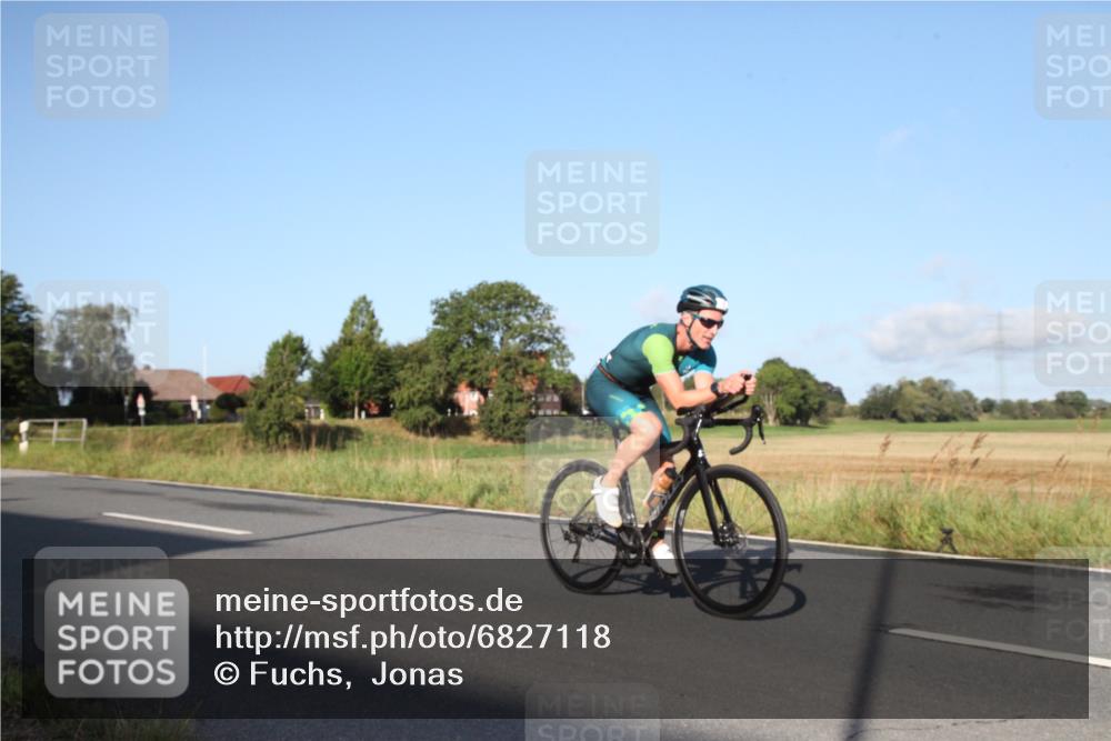 25.08.2024 - Elbe Triathlon Hamburg Fuchs,  Jonas http://msf.ph/oto/6827118 25.08.2024 09:08:21 Radfahren 275, 236, 42, 153, 120 meine-sportfotos.de