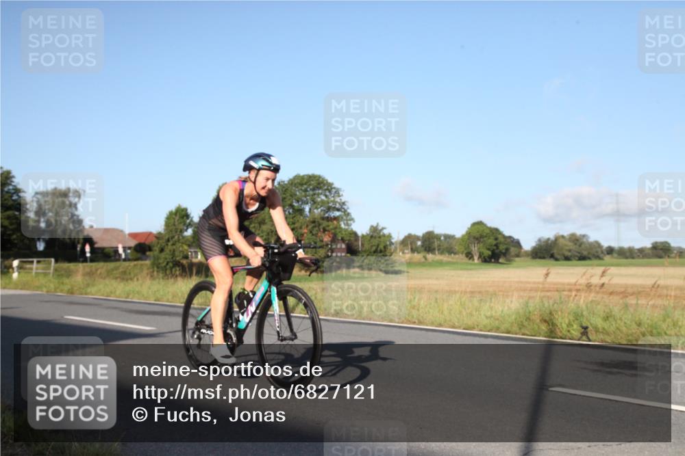 25.08.2024 - Elbe Triathlon Hamburg Fuchs,  Jonas http://msf.ph/oto/6827121 25.08.2024 09:08:22 Radfahren 275, 236, 42, 153, 120 meine-sportfotos.de