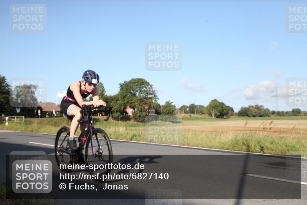 25.08.2024 - Elbe Triathlon Hamburg Fuchs,  Jonas http://msf.ph/oto/6827140 25.08.2024 09:08:42 Radfahren 174, 75, 117, 91, 211, 205 meine-sportfotos.de