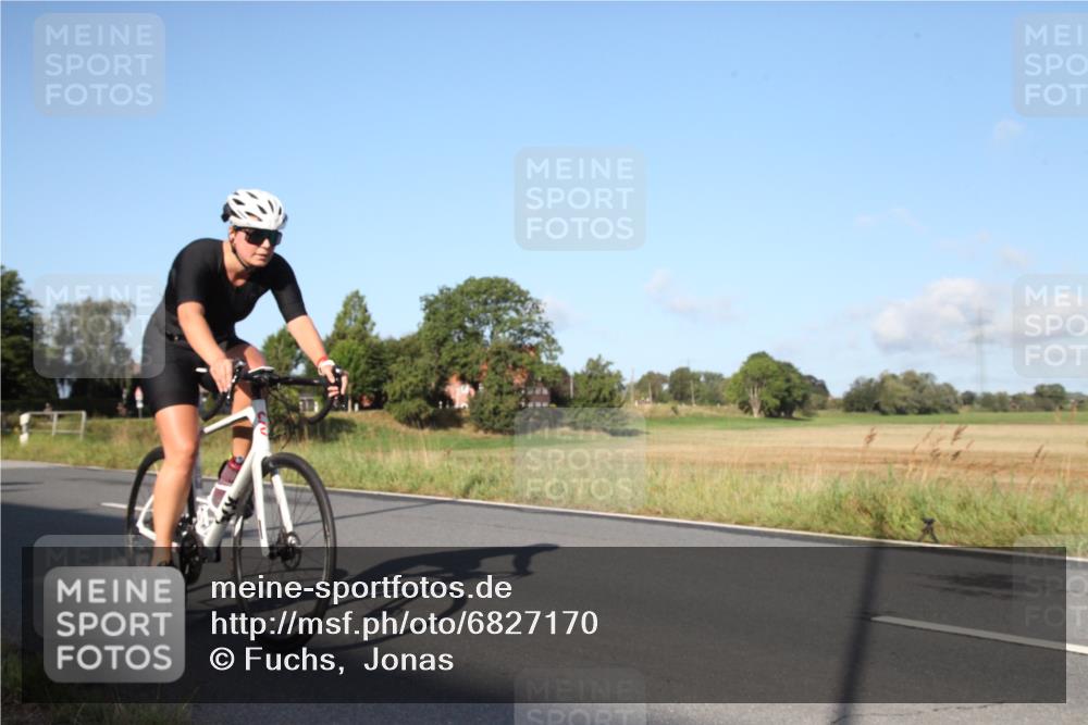 25.08.2024 - Elbe Triathlon Hamburg Fuchs,  Jonas http://msf.ph/oto/6827170 25.08.2024 09:08:55 Radfahren 266, 179, 208, 110, 283, 84, 56 meine-sportfotos.de