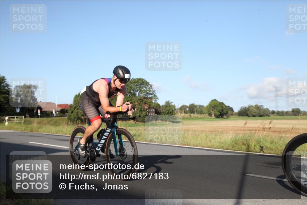 25.08.2024 - Elbe Triathlon Hamburg Fuchs,  Jonas http://msf.ph/oto/6827183 25.08.2024 09:09:01 Radfahren 283, 84, 56, 209, 241, 310 meine-sportfotos.de