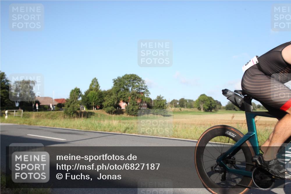 25.08.2024 - Elbe Triathlon Hamburg Fuchs,  Jonas http://msf.ph/oto/6827187 25.08.2024 09:09:02 Radfahren 84, 56, 209, 241, 310, 278 meine-sportfotos.de