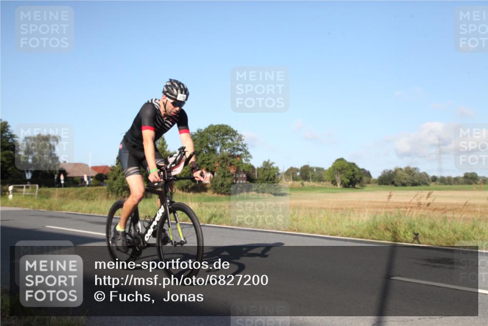 25.08.2024 - Elbe Triathlon Hamburg Fuchs,  Jonas http://msf.ph/oto/6827200 25.08.2024 09:09:06 Radfahren 84, 56, 209, 241, 310, 278, 161 meine-sportfotos.de
