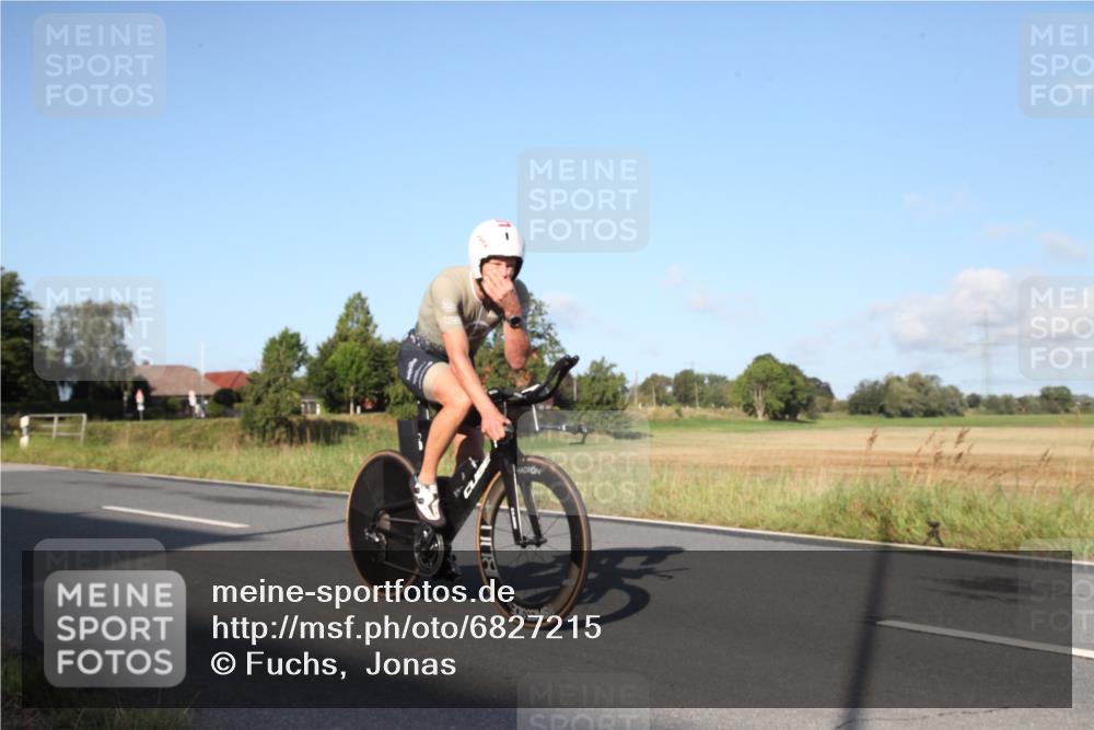 25.08.2024 - Elbe Triathlon Hamburg Fuchs,  Jonas http://msf.ph/oto/6827215 25.08.2024 09:09:14 Radfahren 278, 161, 105, 142, 261 meine-sportfotos.de