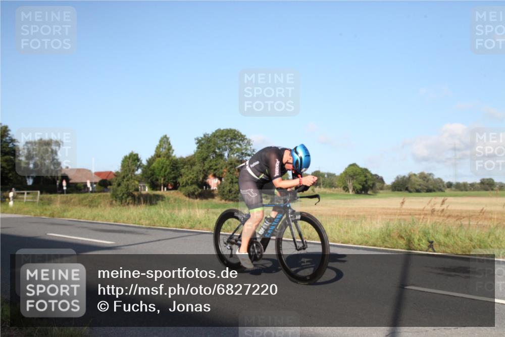 25.08.2024 - Elbe Triathlon Hamburg Fuchs,  Jonas http://msf.ph/oto/6827220 25.08.2024 09:09:16 Radfahren 161, 105, 142, 261, 121, 141, 46 meine-sportfotos.de