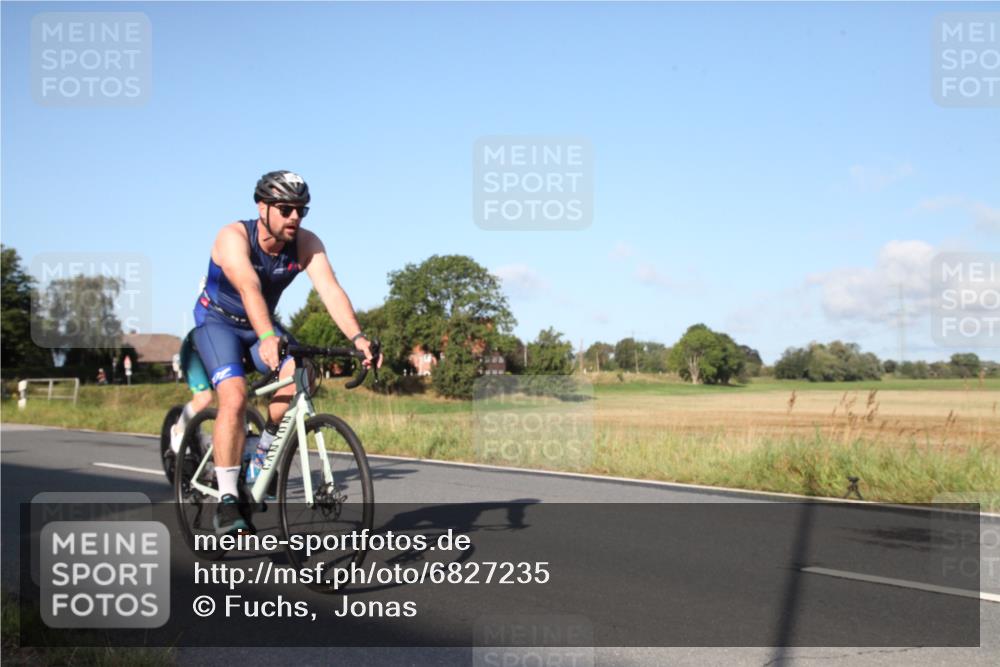 25.08.2024 - Elbe Triathlon Hamburg Fuchs,  Jonas http://msf.ph/oto/6827235 25.08.2024 09:09:24 Radfahren 261, 121, 141, 46, 303, 198 meine-sportfotos.de