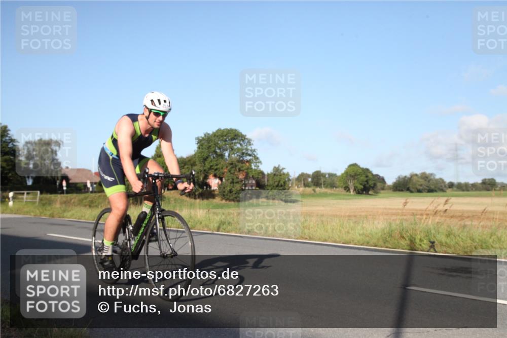 25.08.2024 - Elbe Triathlon Hamburg Fuchs,  Jonas http://msf.ph/oto/6827263 25.08.2024 09:09:49 Radfahren 285, 237 meine-sportfotos.de