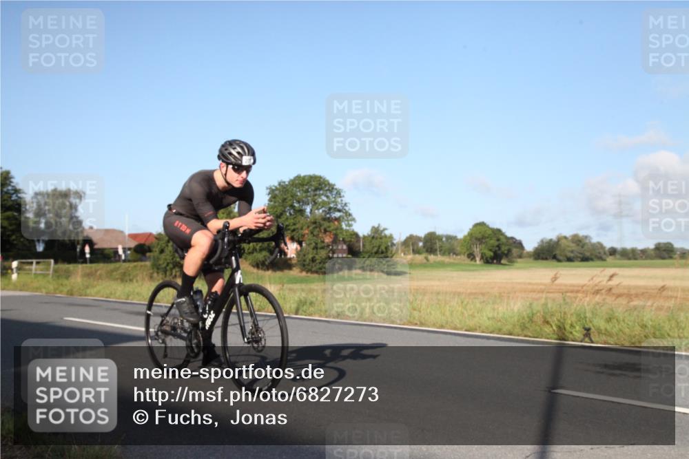 25.08.2024 - Elbe Triathlon Hamburg Fuchs,  Jonas http://msf.ph/oto/6827273 25.08.2024 09:10:04 Radfahren 45, 76, 202, 95, 166, 64, 248 meine-sportfotos.de