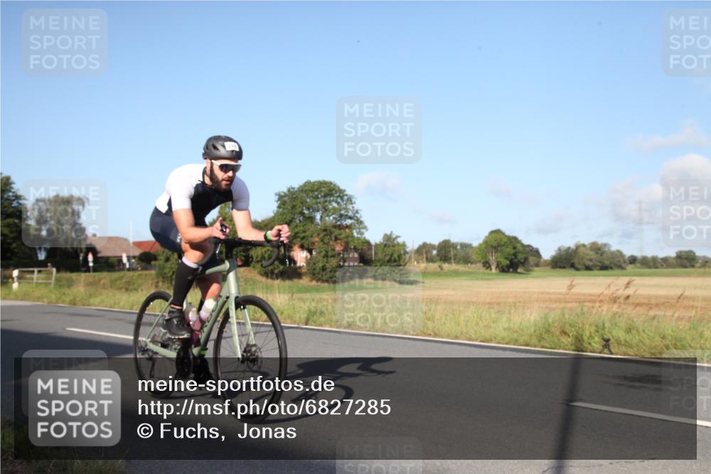 25.08.2024 - Elbe Triathlon Hamburg Fuchs,  Jonas http://msf.ph/oto/6827285 25.08.2024 09:10:11 Radfahren 95, 166, 64, 248, 60 meine-sportfotos.de